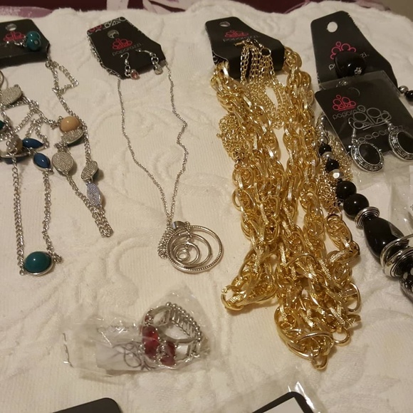 Costume Jewelry - Picture 1 of 8